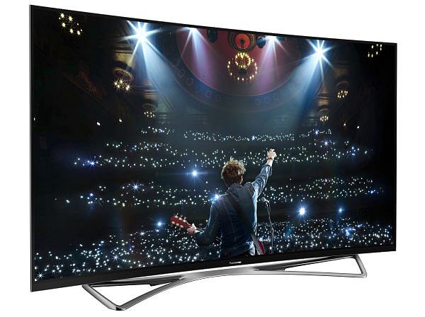 První a zatím jediný OLED televizor Panasoniku, TX-65CZ950. Na veletrhu CES 2016 tento výrobce bohužel s touto technologií neuvedl nic.