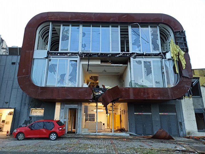 Datacentrum DataSpring po tornádu