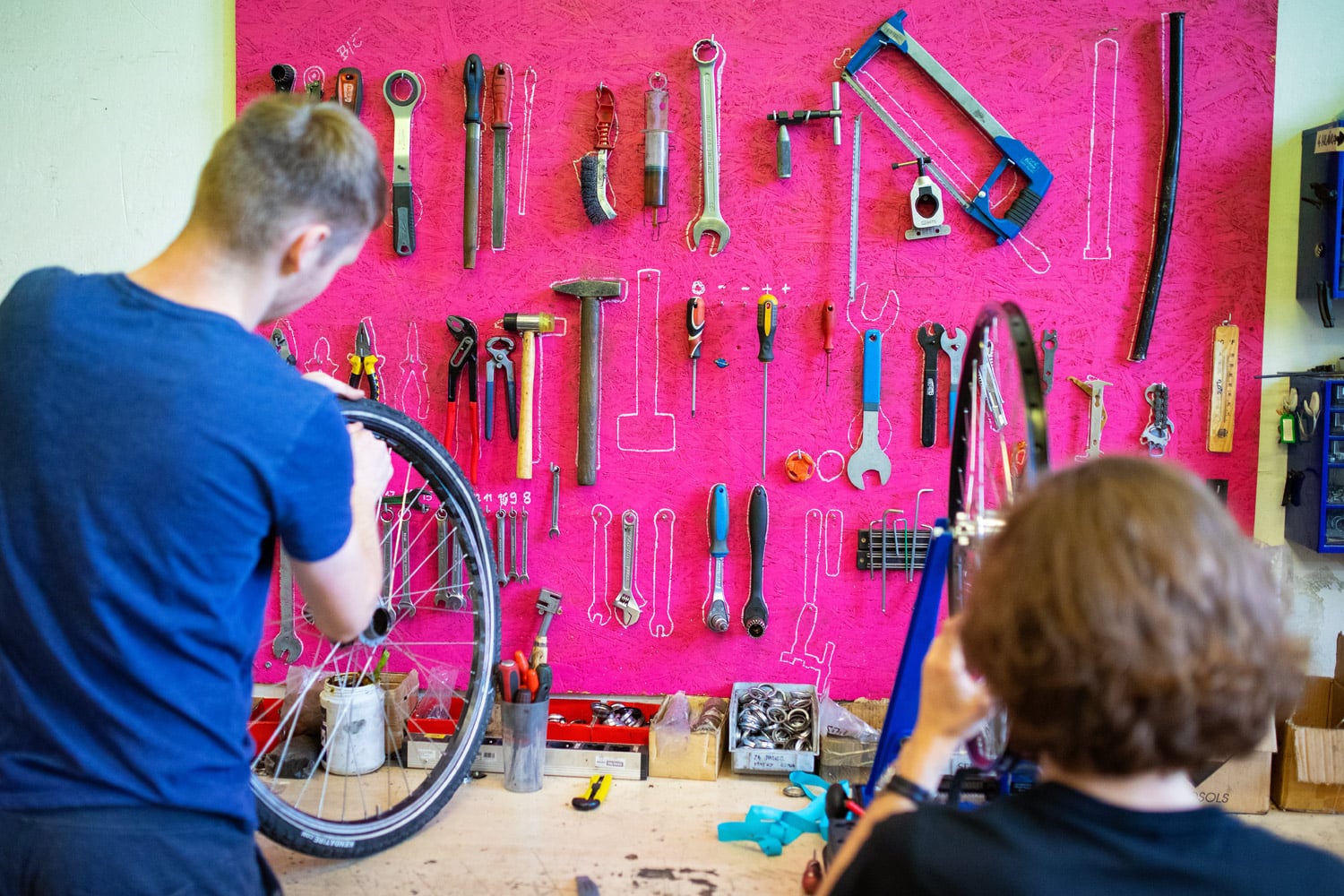 Jak to vypadá v dílně společnosti Rekola