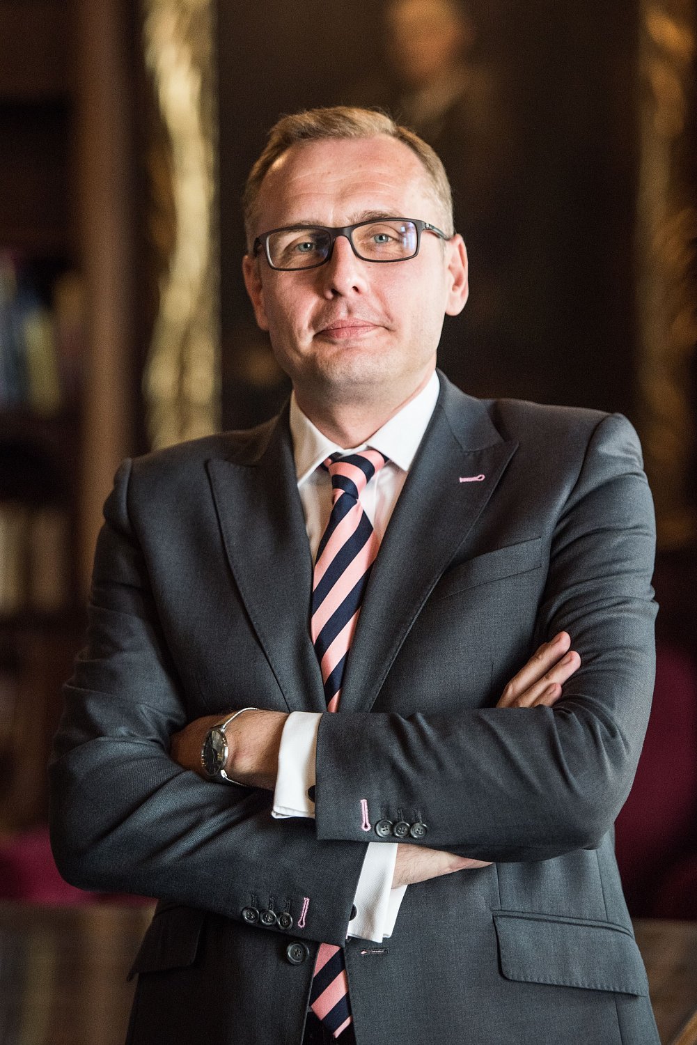 Filip Hanzlík, náměstek výkonného ředitele České bankovní asociace (10/2015)