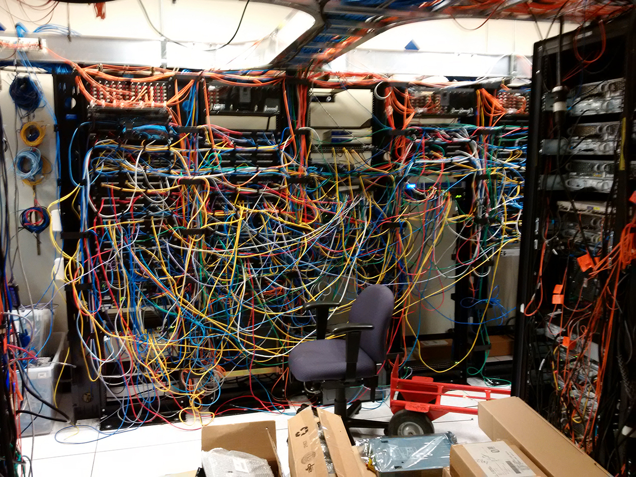 Dell Labs v Texasu. Testování serverů, které na trh přijdou až za jednu či dve generace, probíhá ve velice kreativním prostředí.