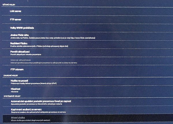 V síťových volbách najdete i zadání vstupu na Flicker a nastavení kvality z něj zobrazovaných fotografií.