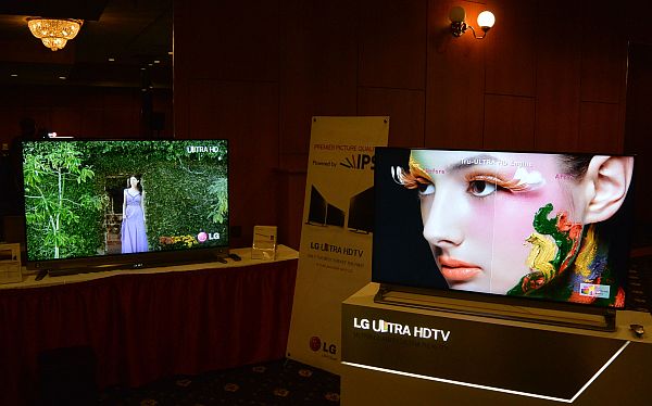 Jak vidíte ze snímku, i Ultra HD televizory s klasickou technologií LCD dostávají IPS panely. LG na ně letos hodně sází a bylo vidět, že na ně klade větší důraz než na OLED. Firma se už zjevně smířila s tím, že hned tak rychle nebudou a zdálo se mi, že poněkud přibrzdila.