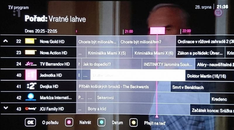 EPG je přehledné a nabíhá bleskurychle. Využijete ho i pro zpětné přehrání pořadů.