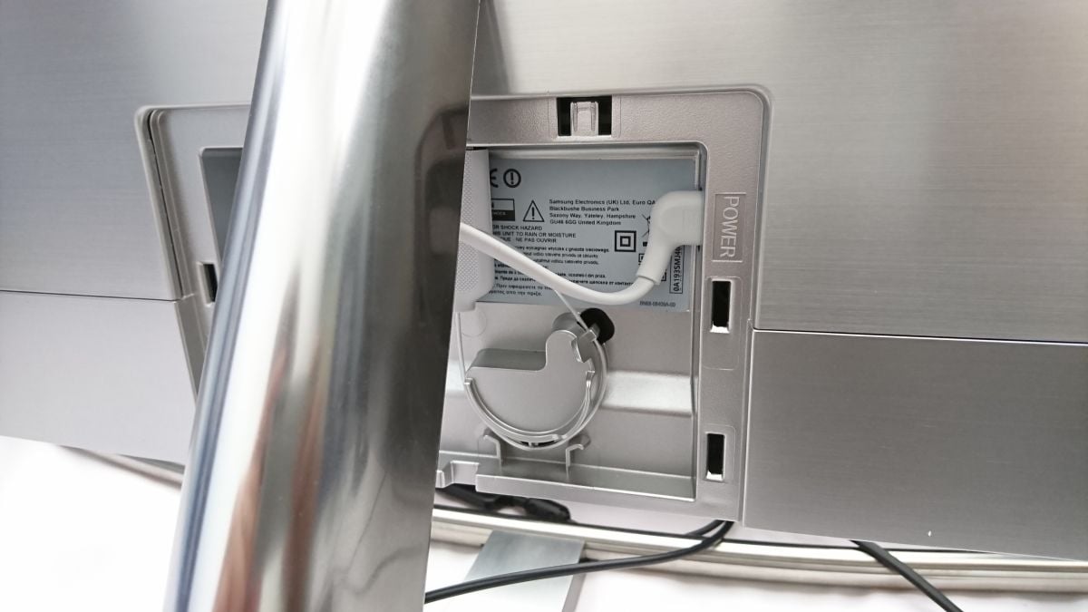 Samsung QLED - zezadu