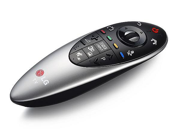 K widgetům patří neodmyslitelně i ovládání a i když mají značnou výhodu oproti práci s webem v tom, že se dají řídit mnohem snadněji, něco intuitivnějšího, než klasika se vždy hodí. Pohybový LG Magic Remote v druhé generaci by mohlo být právě takovým prostředníkem. Třeba i díky kolečku à la počítačová myš.