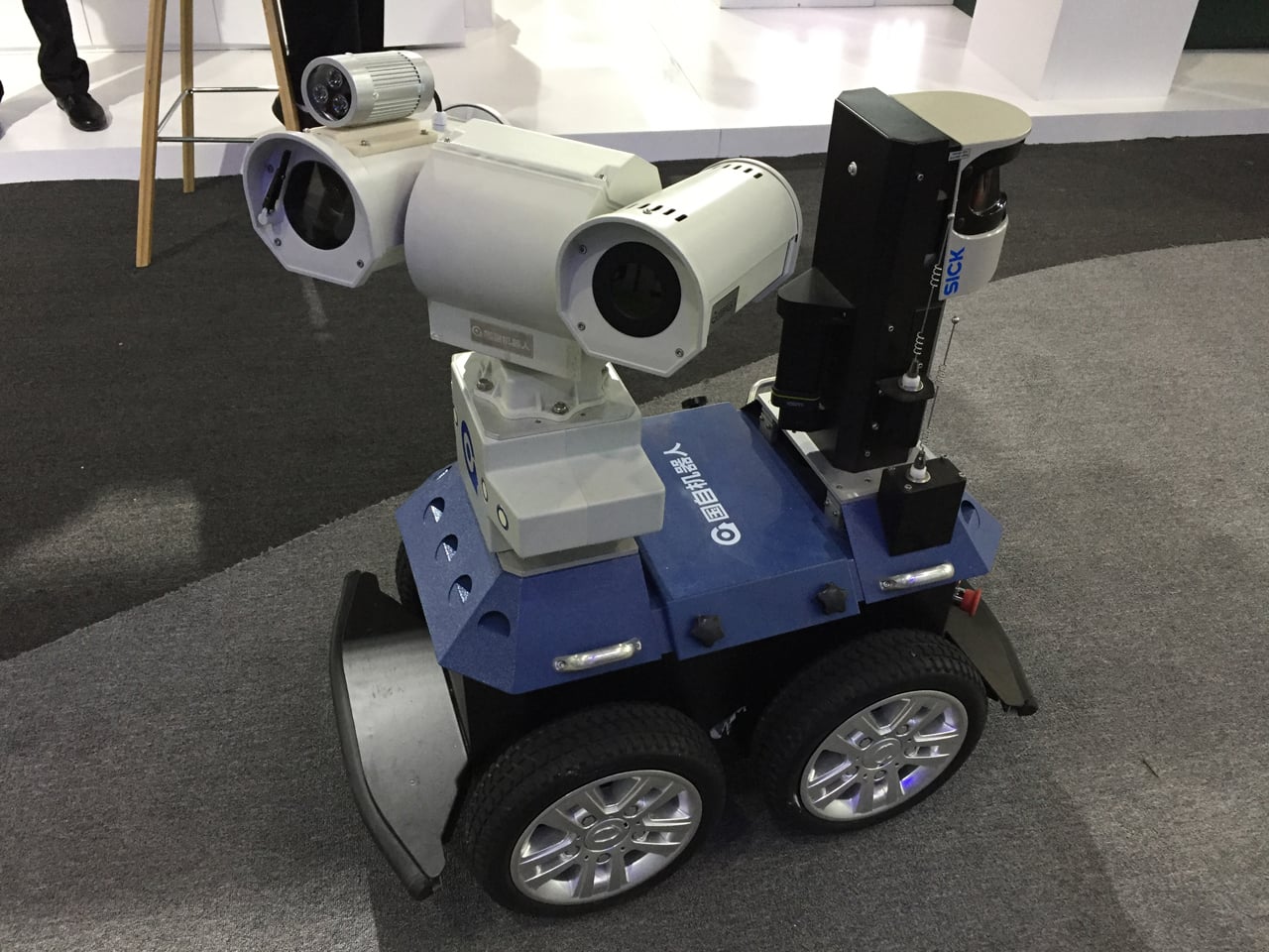 Robotický hlídač od Huawei