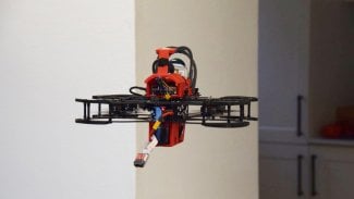 Drony GoodAI projektu Prometheus