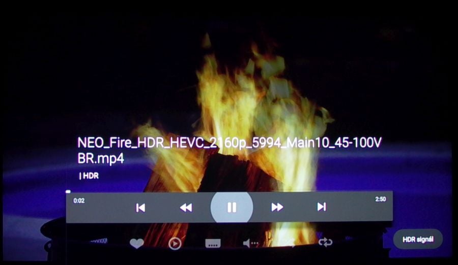 Philips 43PUS6501 vzorně hlásí HDR signál. Tak by to mělo být!