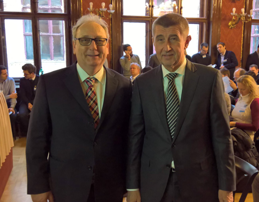 Andrej Babiš (vlevo) a Jurgen Martens z ELF na konferenci Digitální Česko v Schebkově paláci
