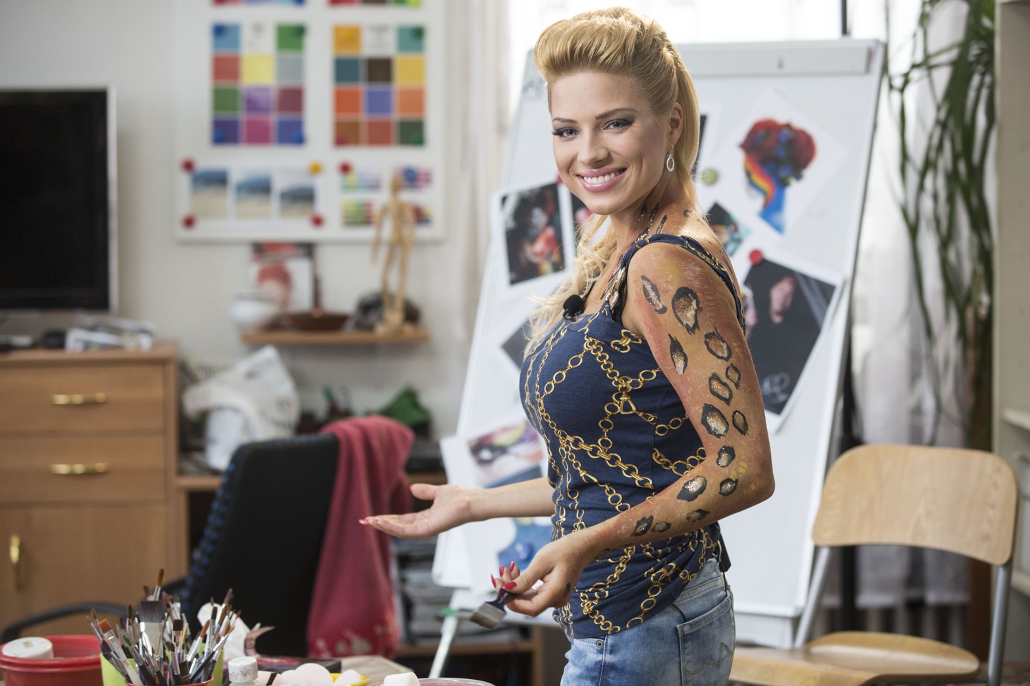 Playmate Eva Perkausová tváří TV Barrandov