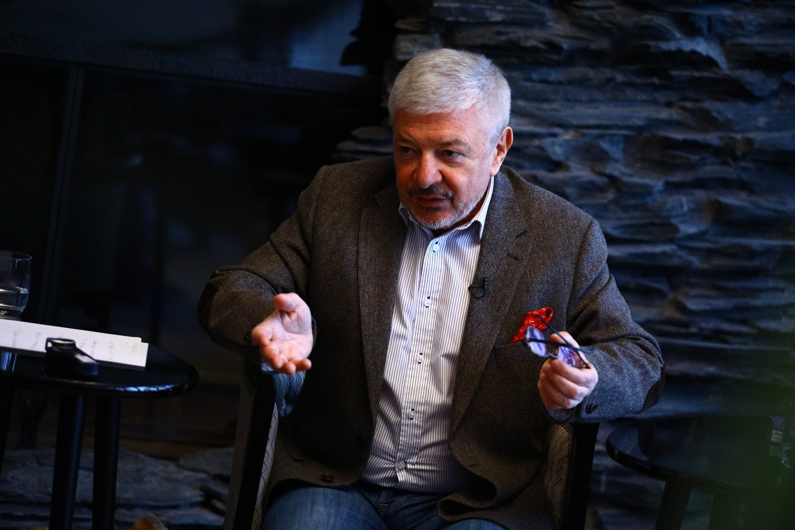 Tisková konference chystané zpravodajské televize Z24 1/2