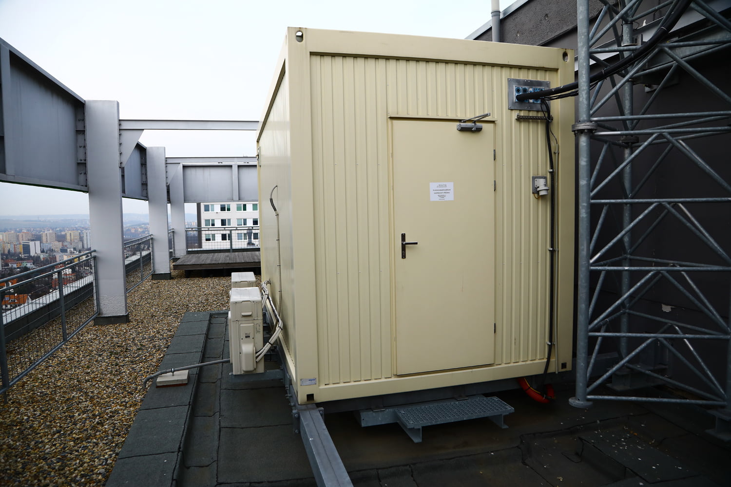 Vysílač Digital Broadcasting na pražské Novodvorské