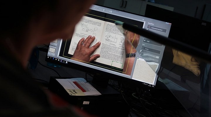 Náhled v reálném čase zvyšuje komfort a rychlost přípravy předlohy. Skener i2S eScan Open System.
