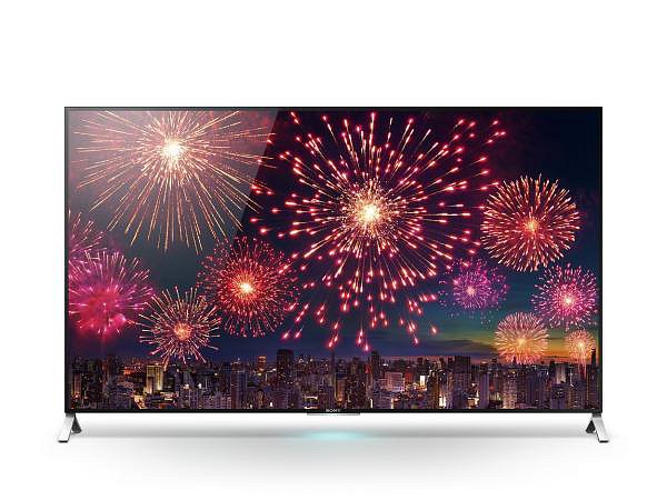 LCD televizor Sony X90C (X91C vypadá stejně) pracuje s Android TV a je v nejužším místě hluboký jen 5 mm. Elektronika a další propriety jsou pak umístěny v klasické „hrbu“.