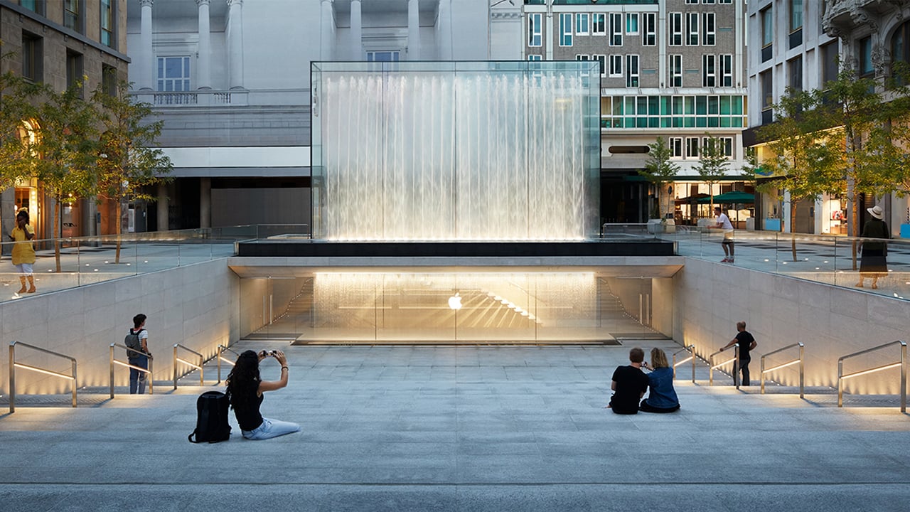 Apple Store Piazza Liberty v Miláně