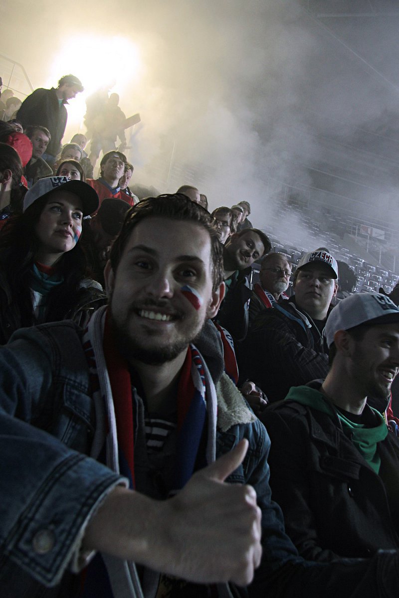 McDonald´s natočil v Praze kampaň k MS v hokeji 2015