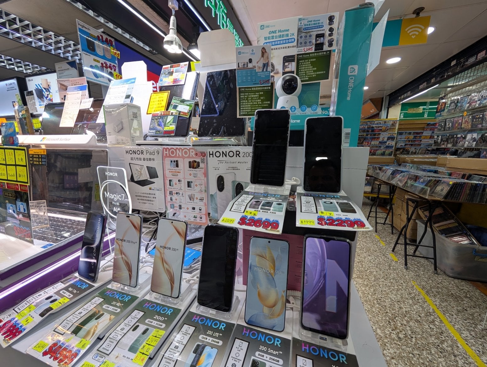 Golden Computer Centre v Hongkongu