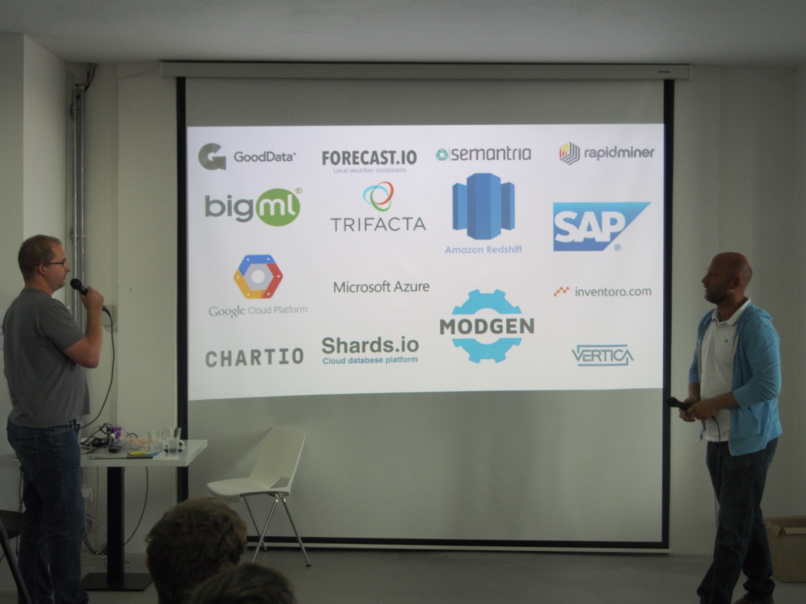 Správné hračky na víkend
(Vlevo Petr Šimeček, vpravo Pavel Doležal)