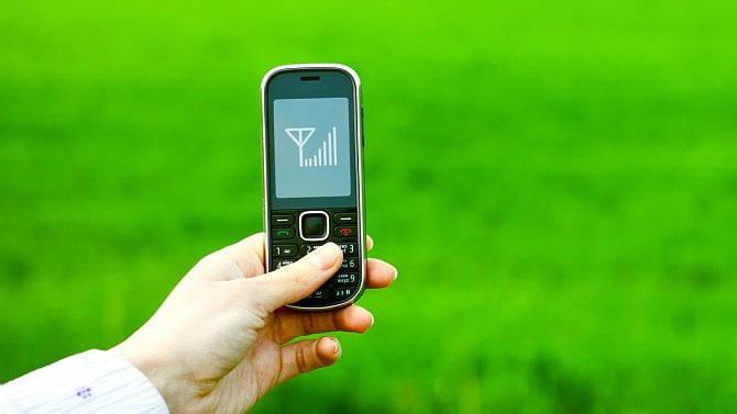 Mobilní telefon - signál - mobilní síť
