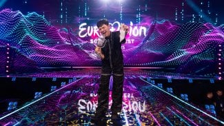 Eurovizi v roce 2025 vyhrál zástupce Rakouska Johannes "JJ" Pietsch se skladbou Wasted Love