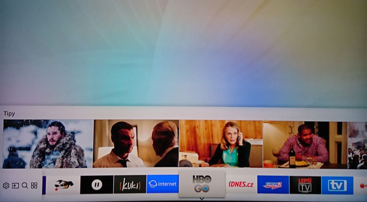 Samsung QLED - domovská obrazovka (tlačítko domečku)