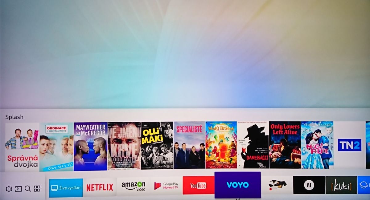 Samsung QLED - domovská obrazovka (tlačítko domečku)