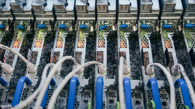 Chlazení kapalinou v datacentrech Microsoftu