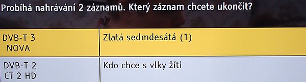 Nahrávat na dva tunery a externí disk Freecom není problém. Jen musíte před přepínáním kanálu počkat na ukončení nahrávání alespoň u jednoho z nich. 