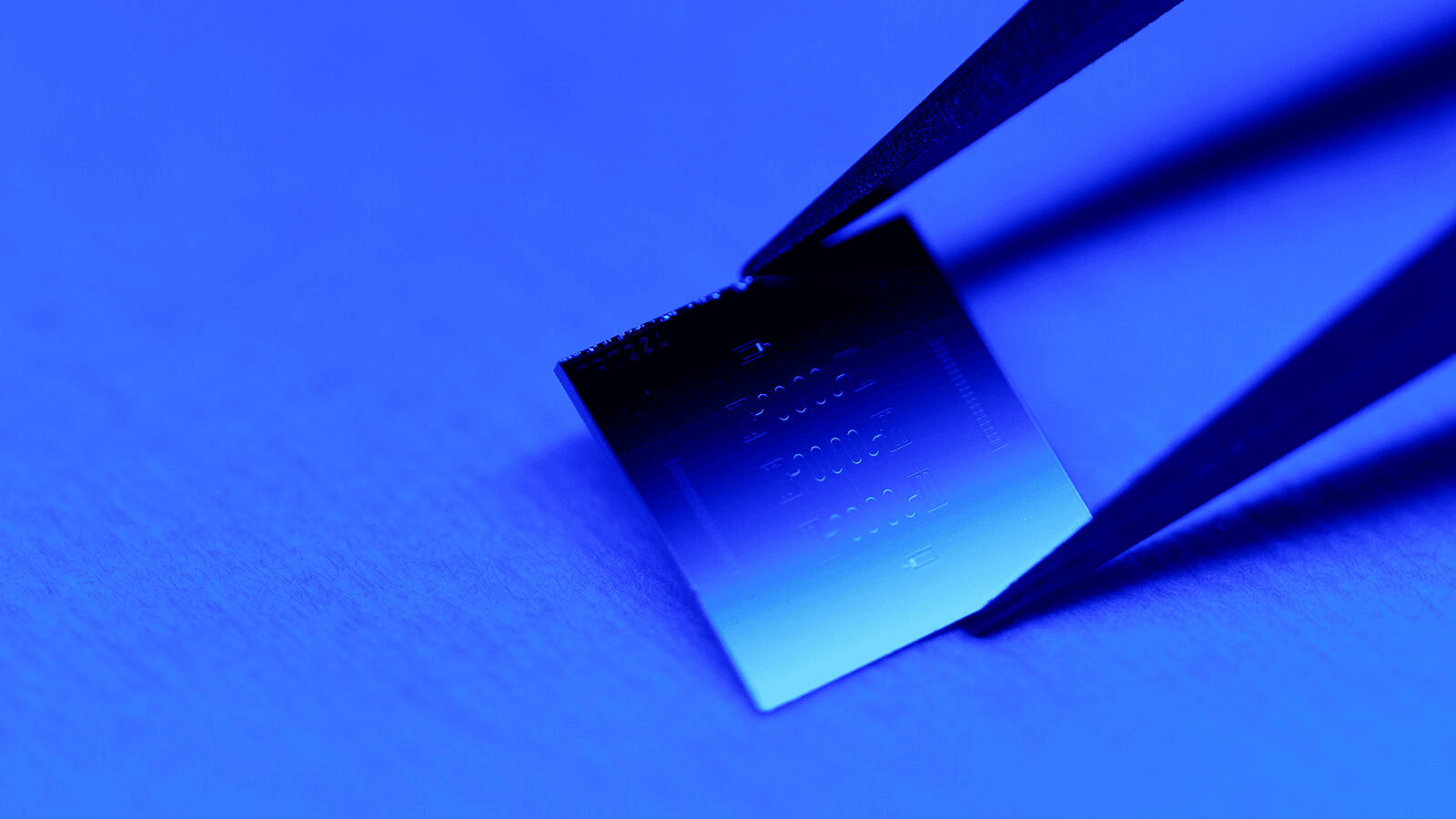 Supravodivý qubit s rekordní dobou koherence