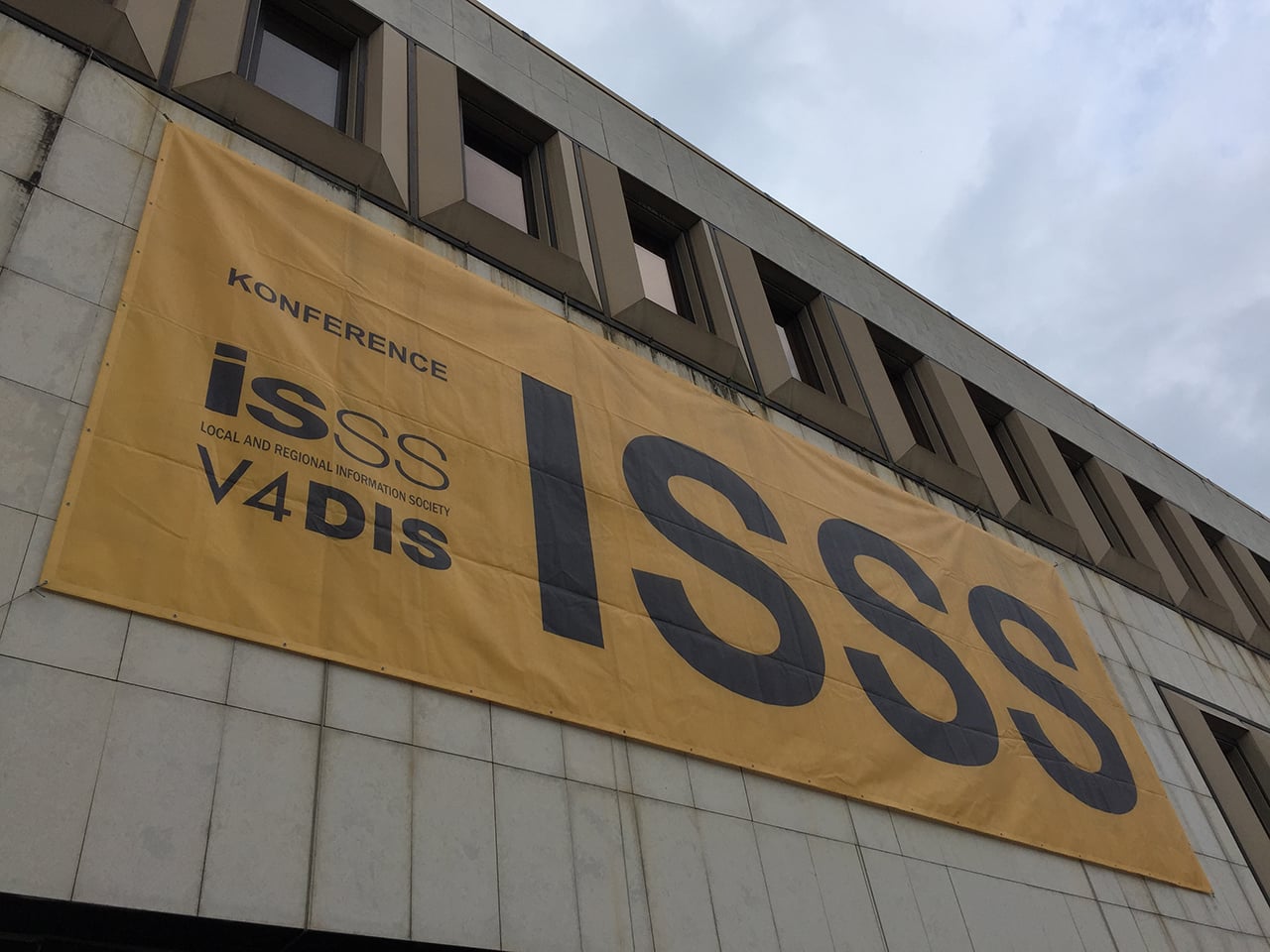 Konference Internet ve státní správě a samosprávě (ISSS) v Hradci Králové
