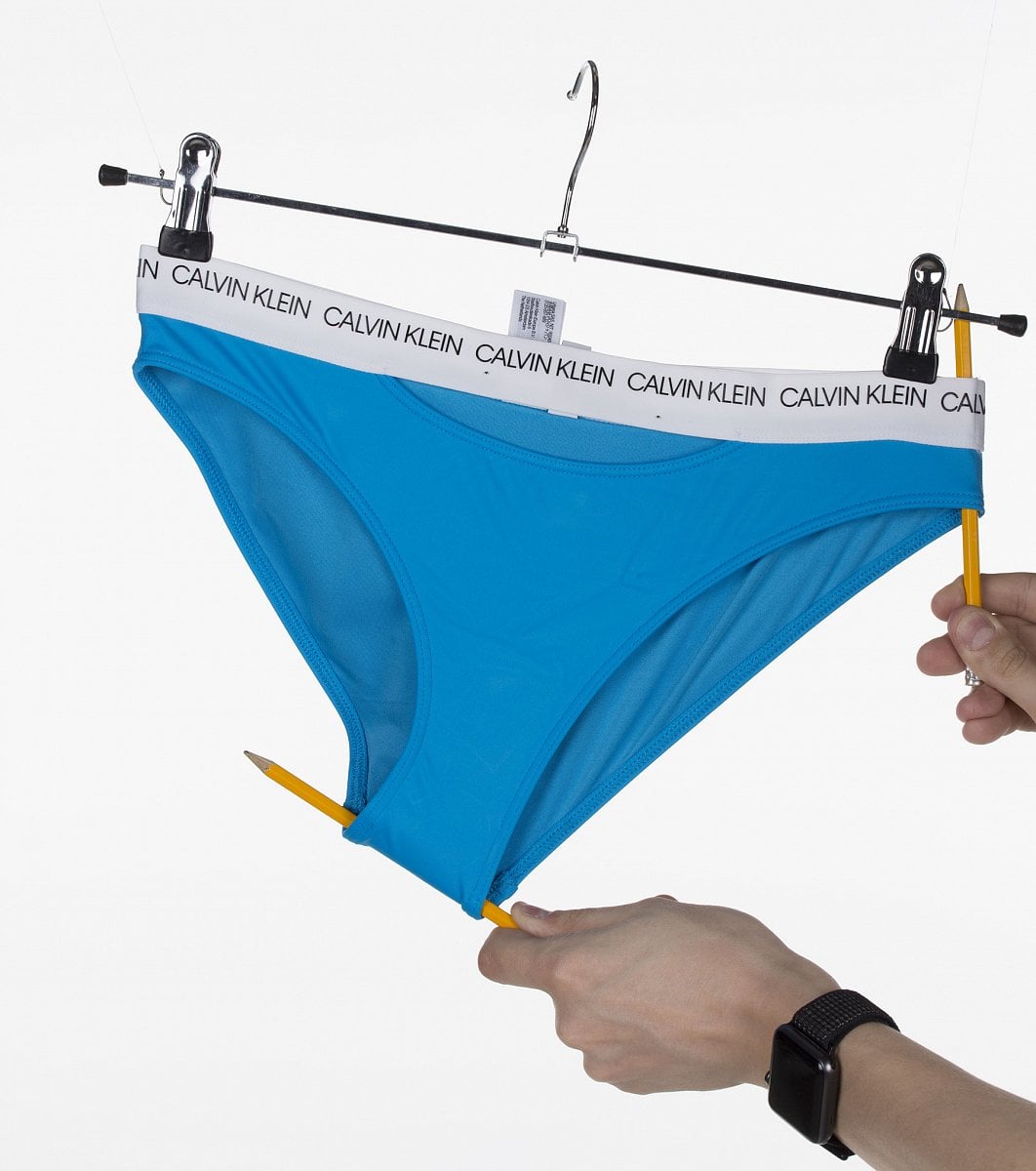 Některé firmy využívají na fotografování 360° automatické systémy. Využitelné je to ale spíše na menší výrobky a také kvalita je horší.