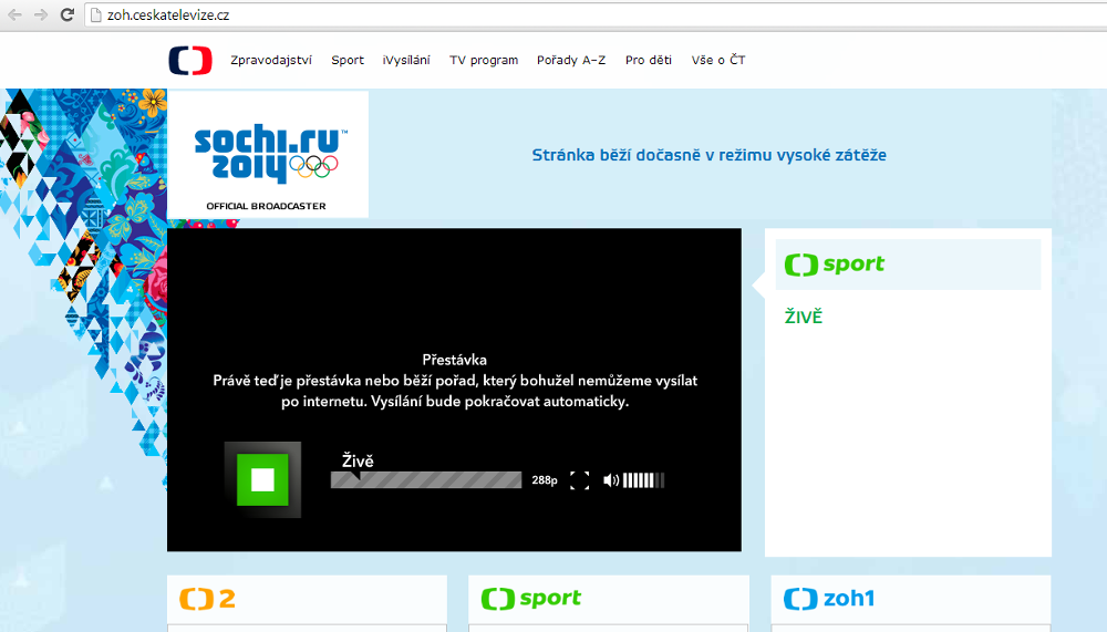 Web České televize uprostřed druhé třetiny zápasu českých hokejistů s Lotyši tvrdí, že je přestávka...