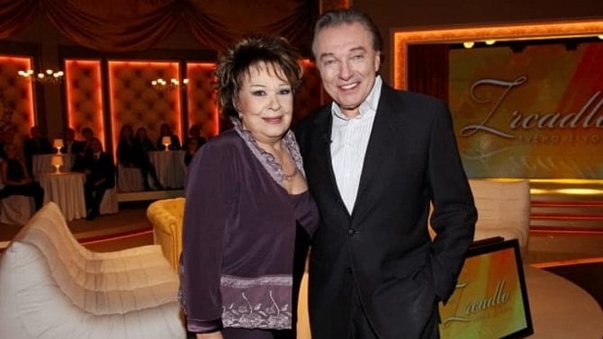 Karel Gott a Jiřina Bohdalová v pořadu Zrcadlo tvého života