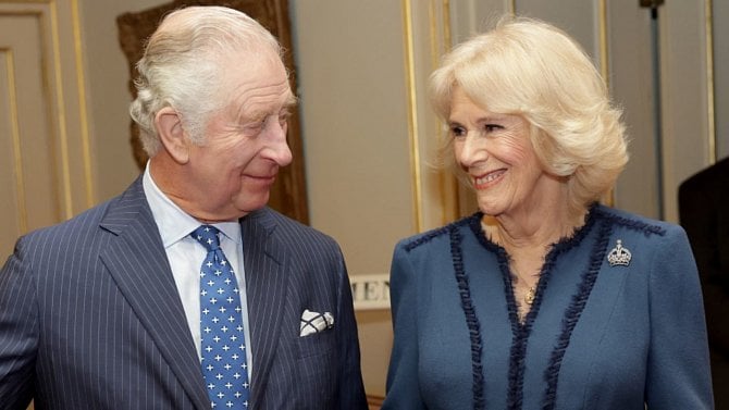 Král Karel III. a královna Camilla