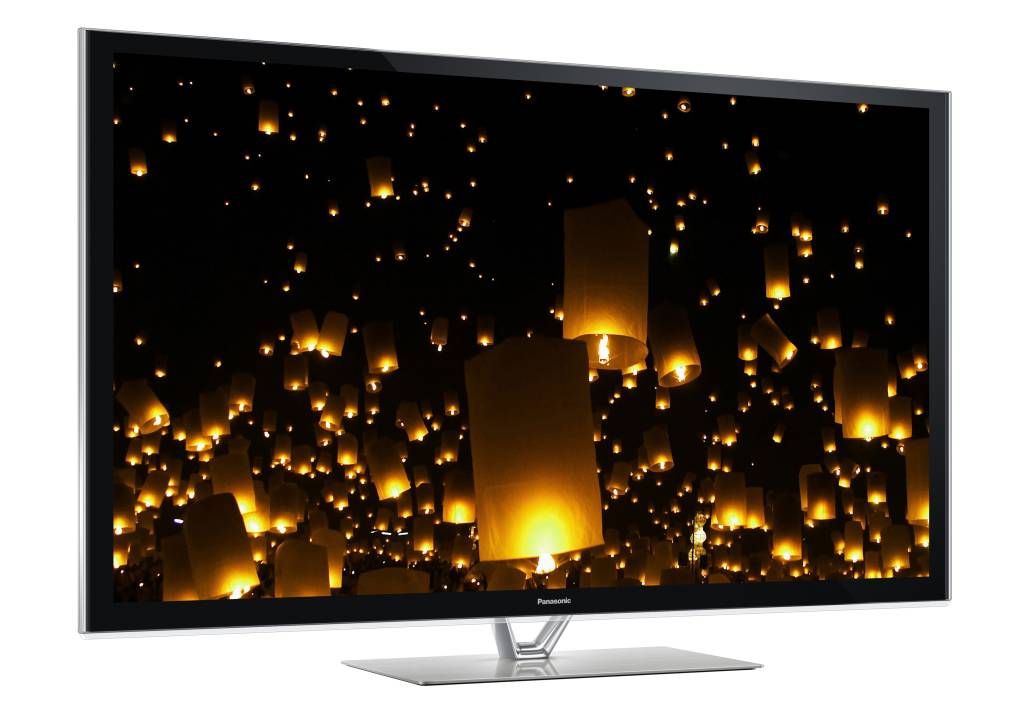 Elegantní plazma, co říkáte. Panel má navíc hloubku pouhých 51 mm! Podstavec je sice taktéž velice elegantní, ovšem neotočný. Nejspíše se počítá s instalací na stěnu, ale tyto úvahy mi nepřijdou zcela relevantní.