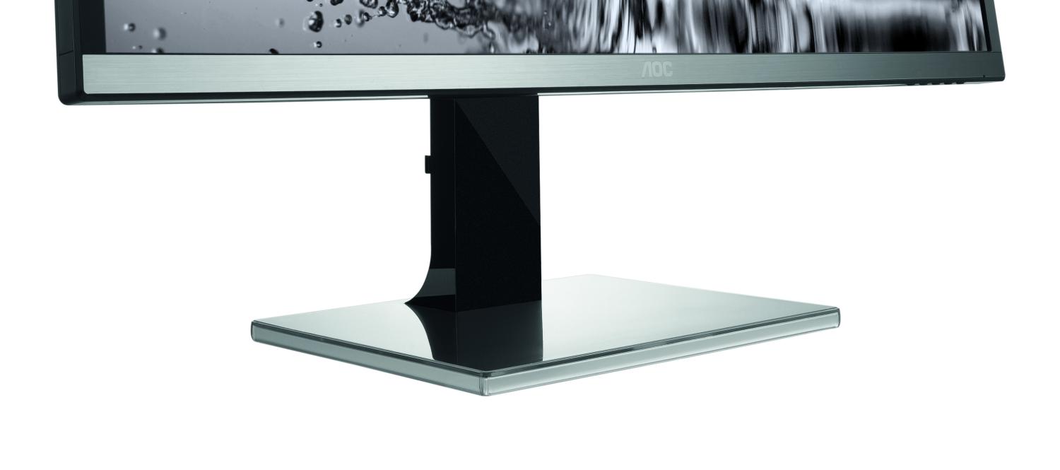 Podstavec je vysoký asi 13 mm a panel je na něm příjemně stabilní.