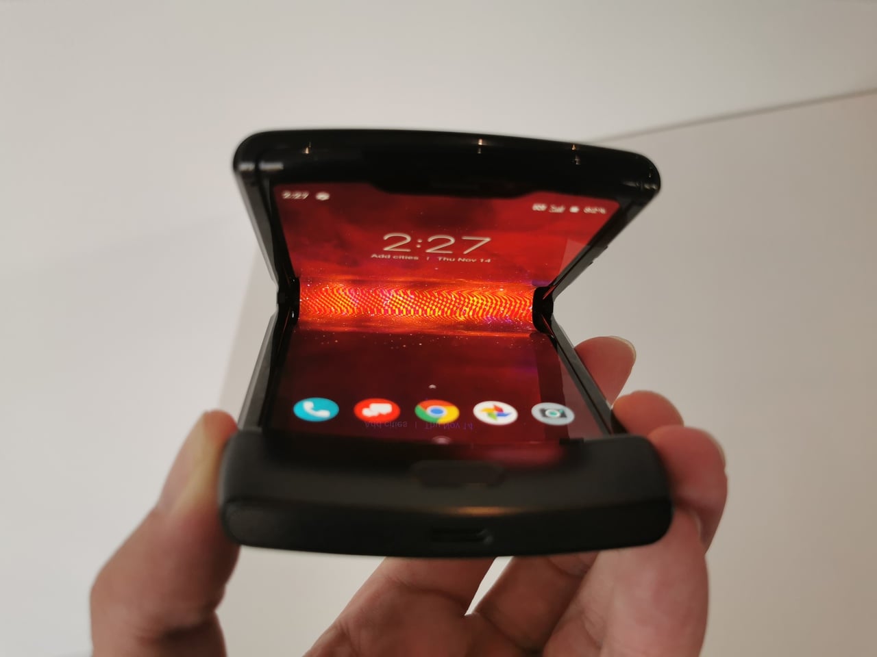 Motorola RAZR se vrací, má Android a ohebný displej