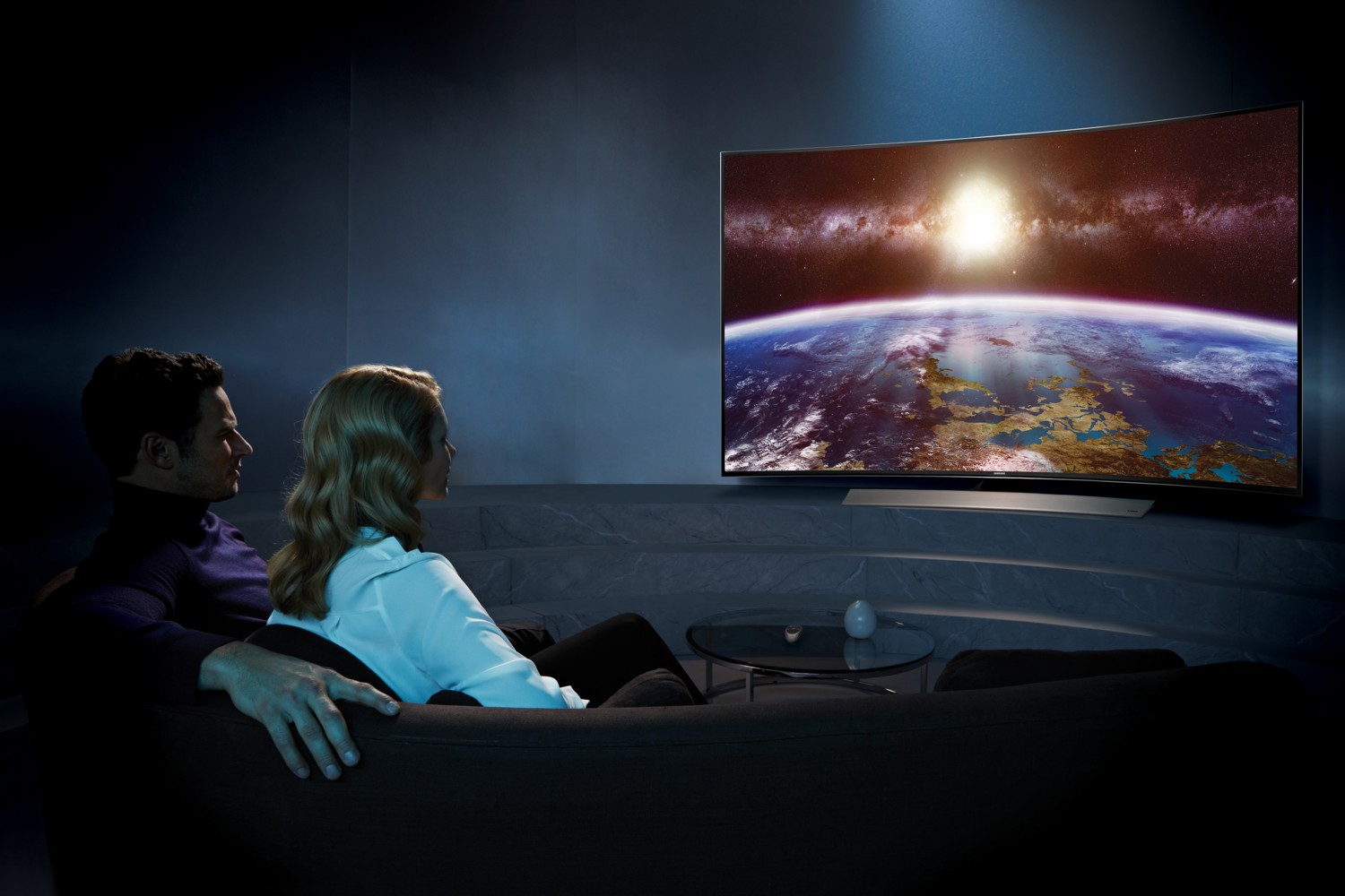 Prohnuté Ultra HD televizory Samsung pro rok 2014