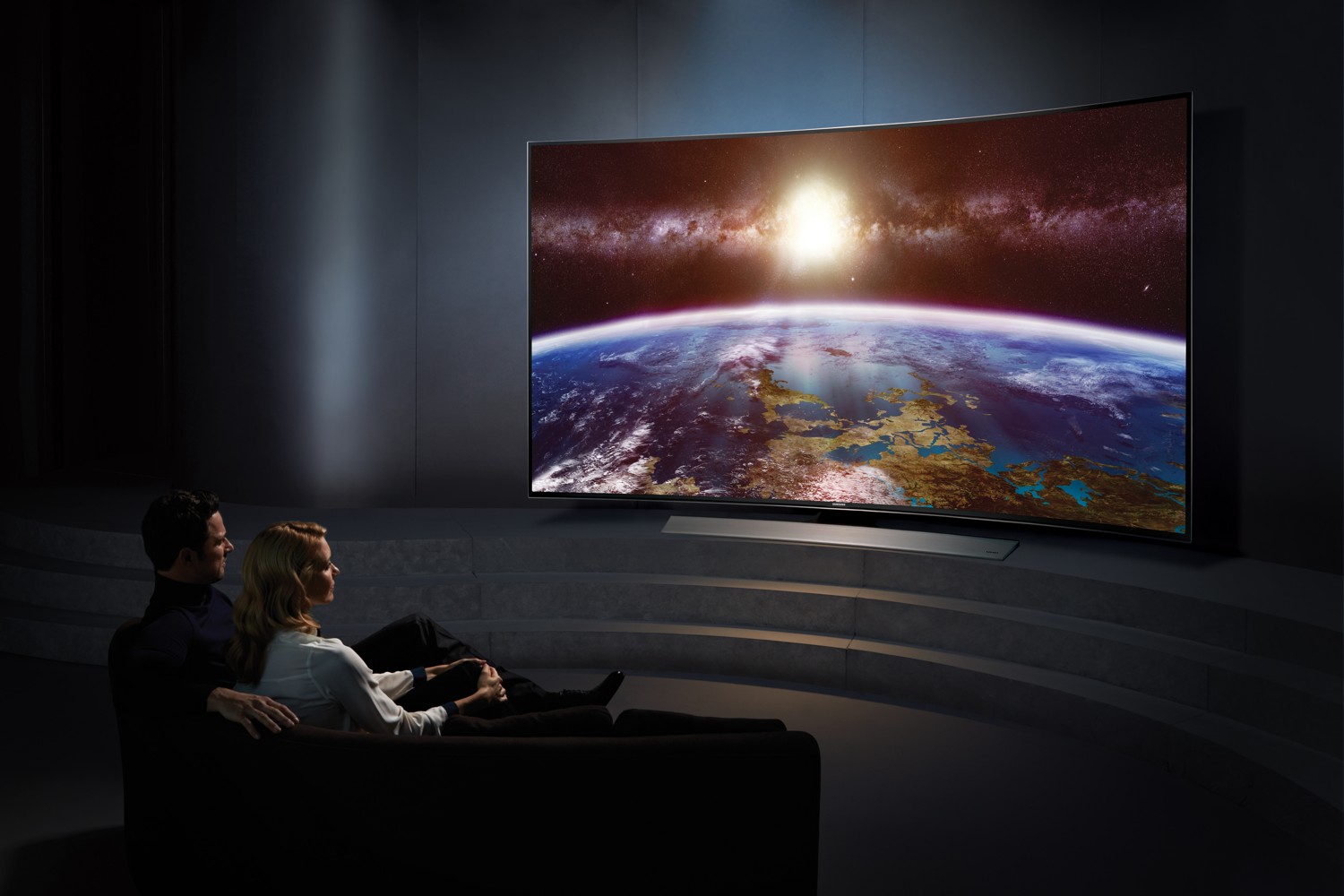 Prohnuté Ultra HD televizory Samsung pro rok 2014