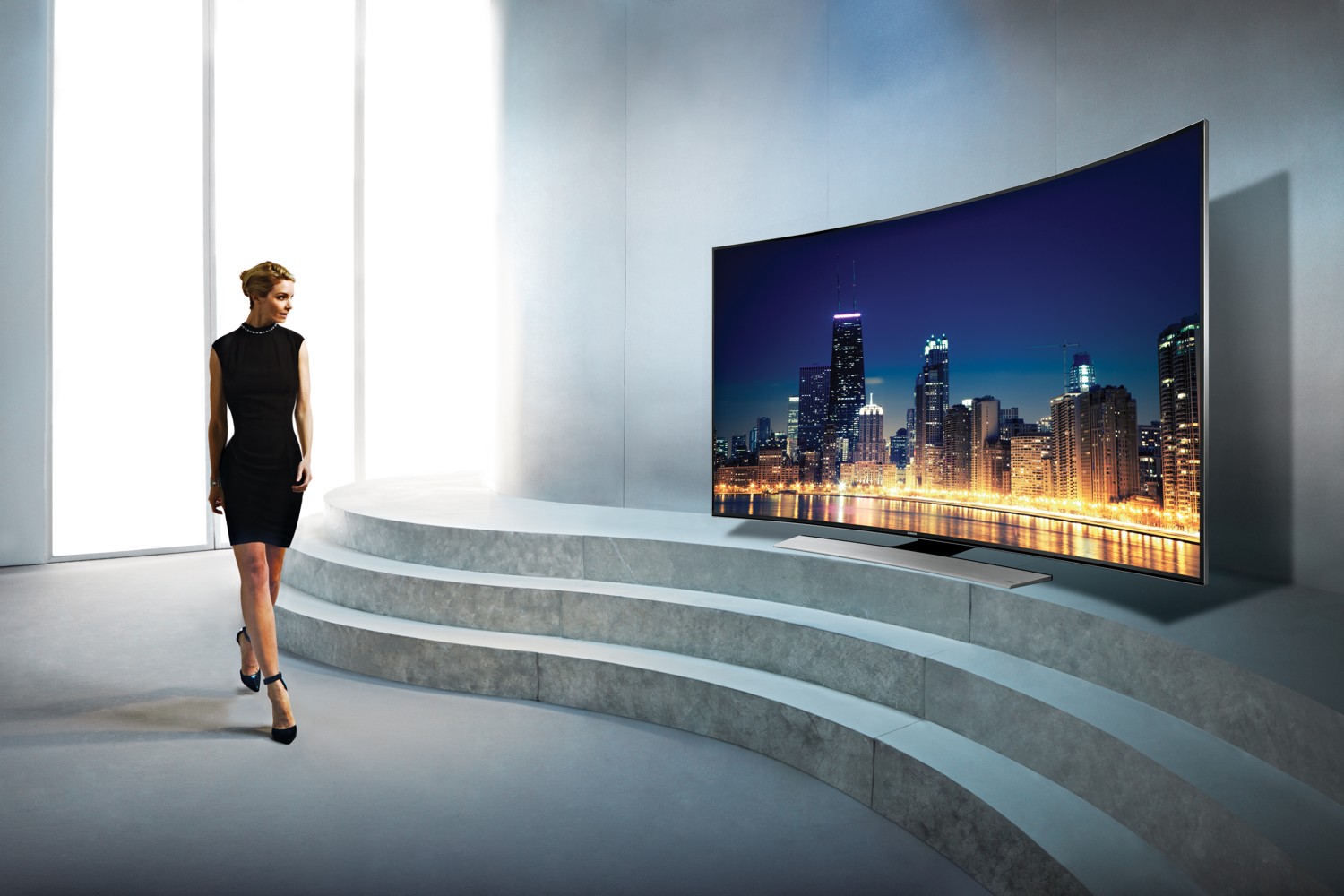 Prohnuté Ultra HD televizory Samsung pro rok 2014