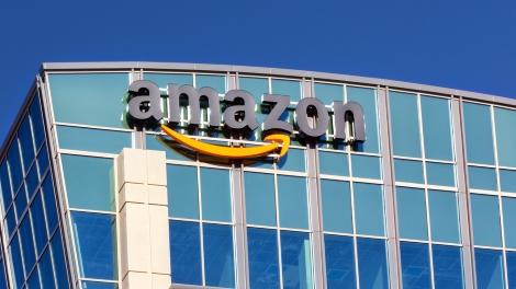 Budova Amazonu v Santa Clara, California, USA.