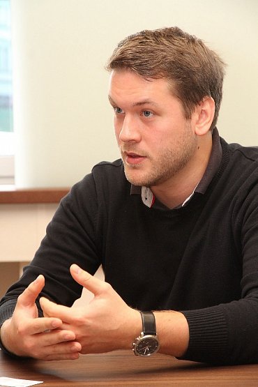 Při rozhovoru s mluvčím plzeňské televize Zak Viktorem Novým