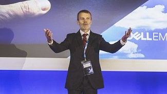 Jiří Kysela na konferenci společnosti Dell v roce 2016.