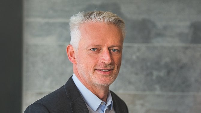 Jean Charretteur - Mall Group