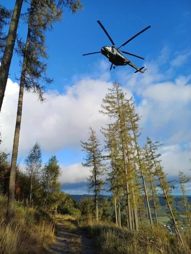 Nafta do dieselgenerátoru ve Vrbně pod Pradědem byla zavážena vrtulníkem.