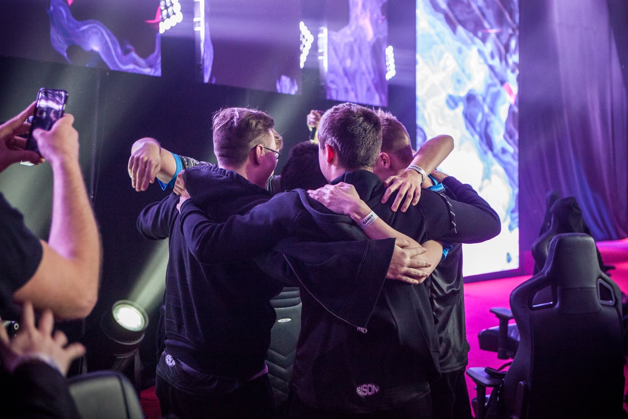 League of Legends tým eSuba na turnaji V4 Future Sport Festival