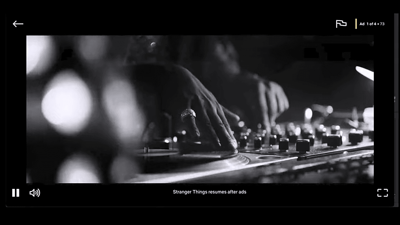 Reklama během pořadu, opět s upozorněním dole, že seriál bude pokračovat po reklamě.