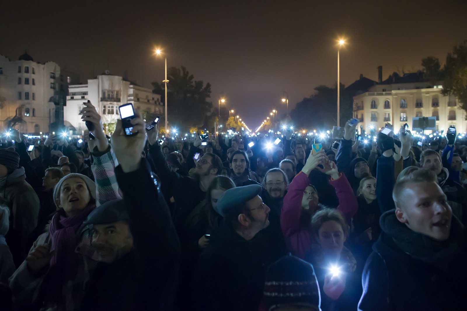 Maďaři vyšli kvůli dani z internetu do ulic