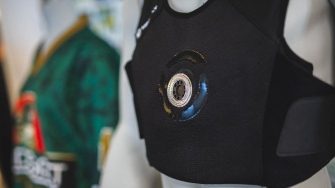 Bodycam - kamera na těle hokejisty